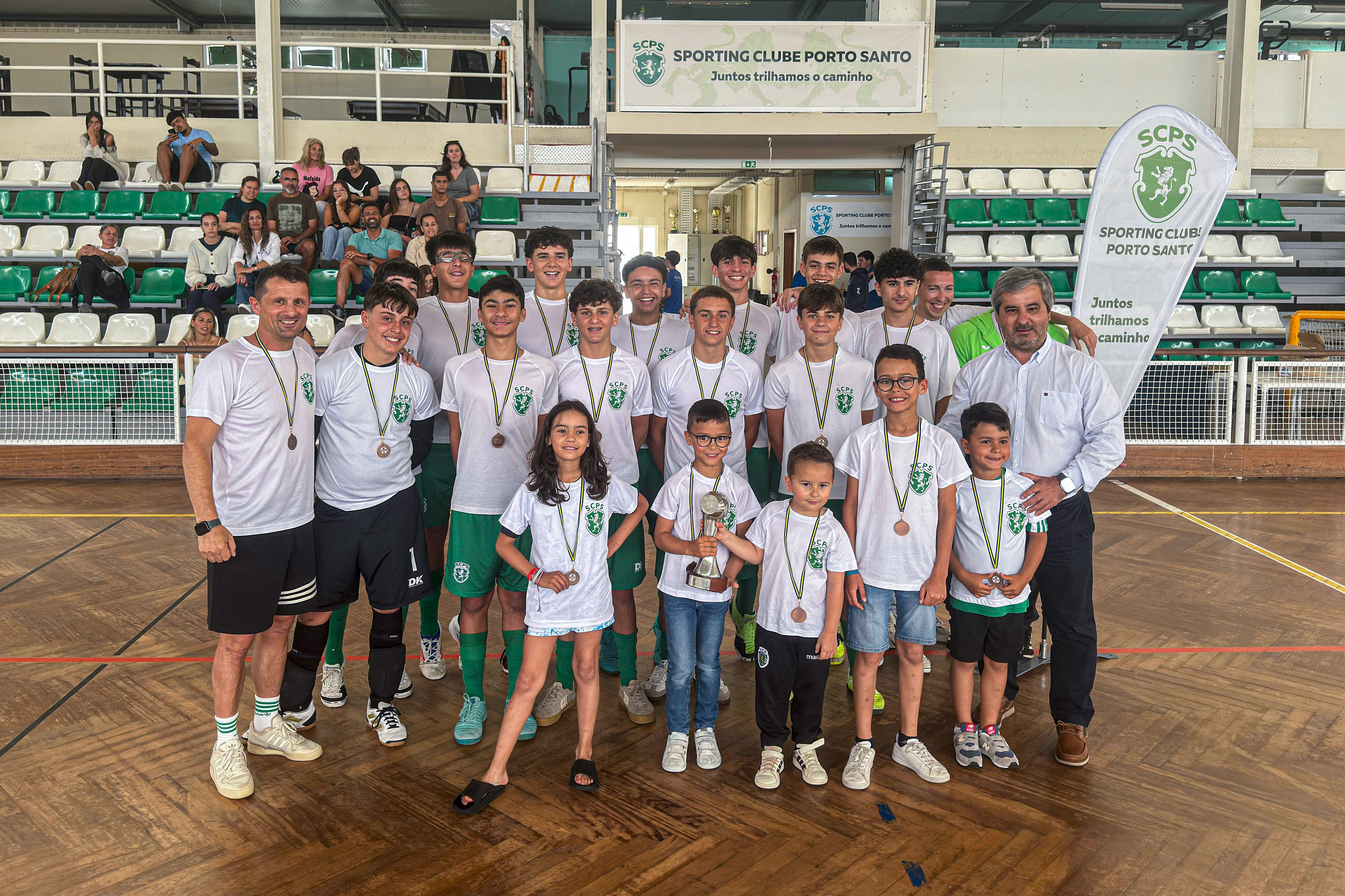 Futsal: iniciados do SC Porto Santo consagrados campeões